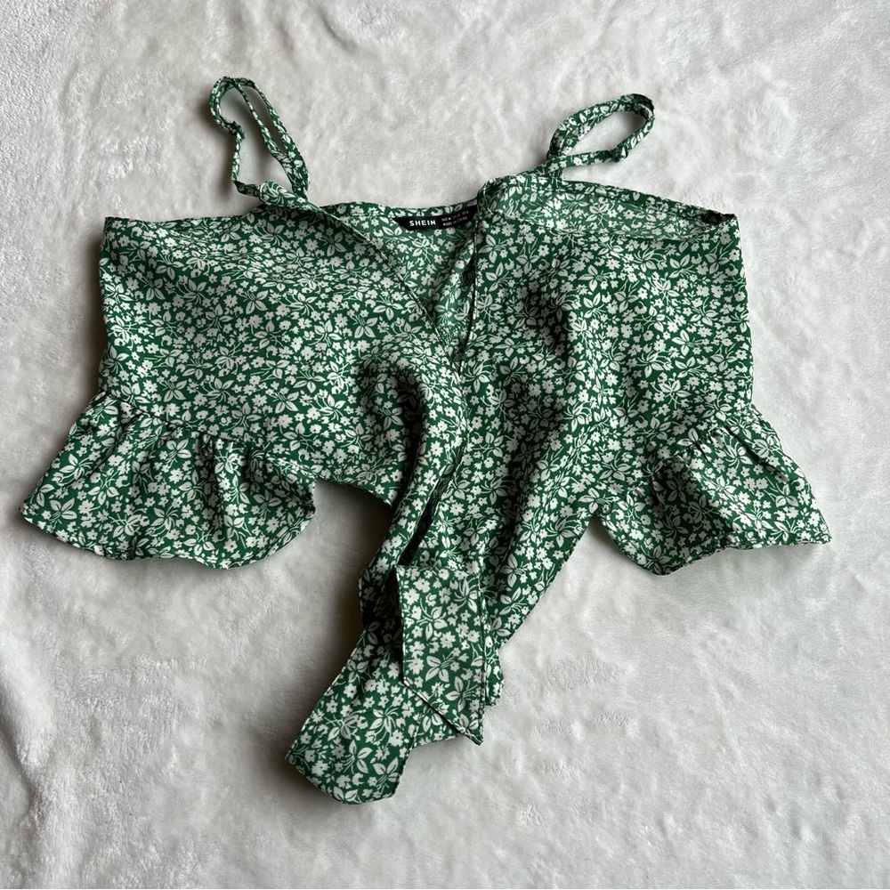 Shein Floral Tie Front Cami Top - Picture 4 of 8